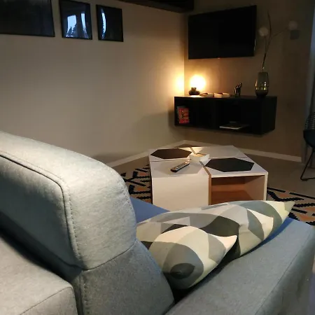 Apartmán Limanowskiego 20/6 *