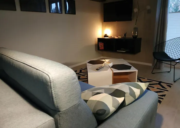 Apartment Limanowskiego 20/6 *